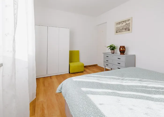 Ponestrica Lägenhet *