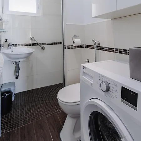 Apartament Ponestrica